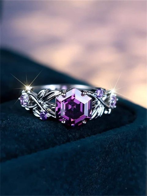 Elegant Purple Zircon Wedding Rings for Women