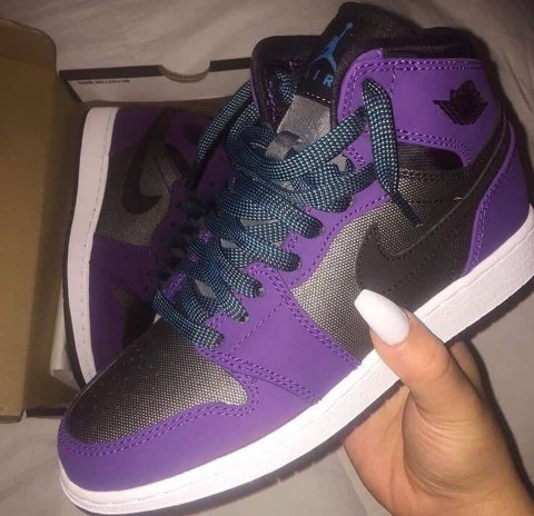 Custom Purple Gradient Cushion Sneakers for Everyday Style
